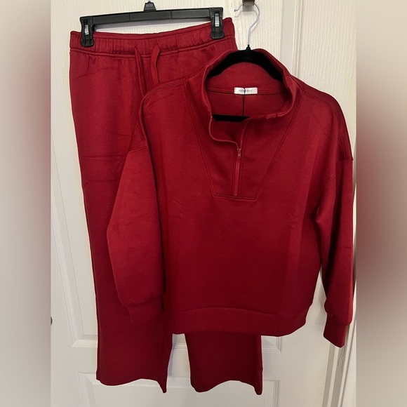Pinspark Pants - Women’s maroon Half-Zip Sweater Set